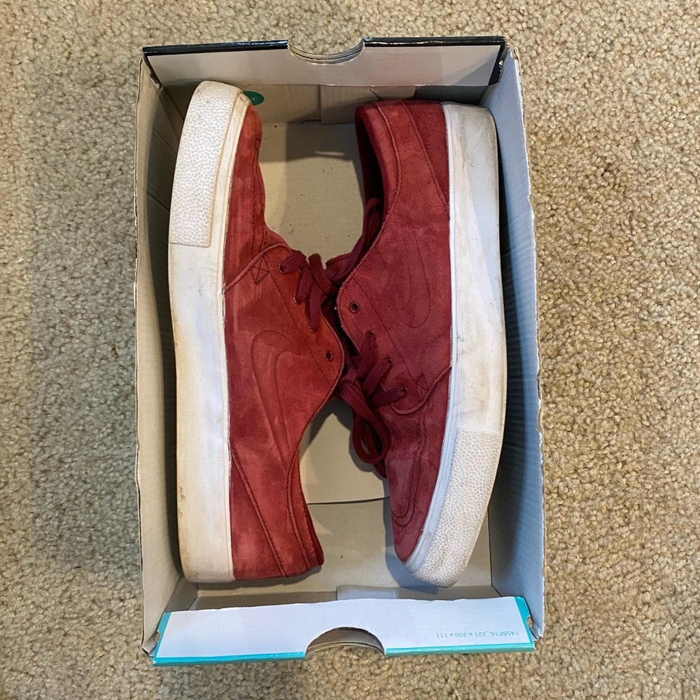 Nike Janoski red suede size 11